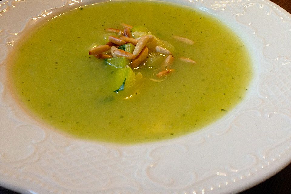 Zucchini-Cremesuppe