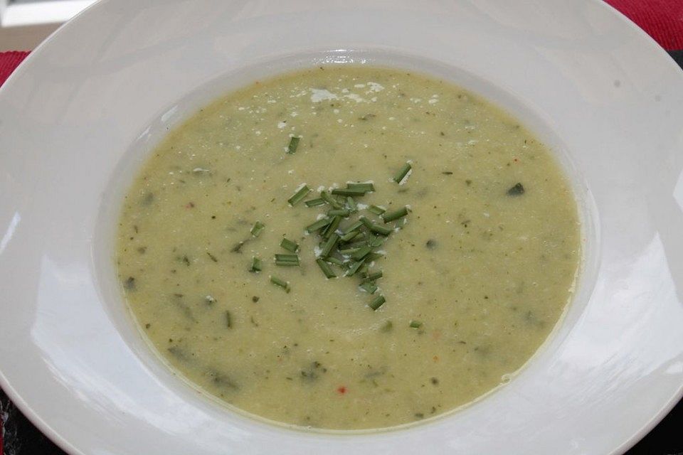 Zucchini-Cremesuppe