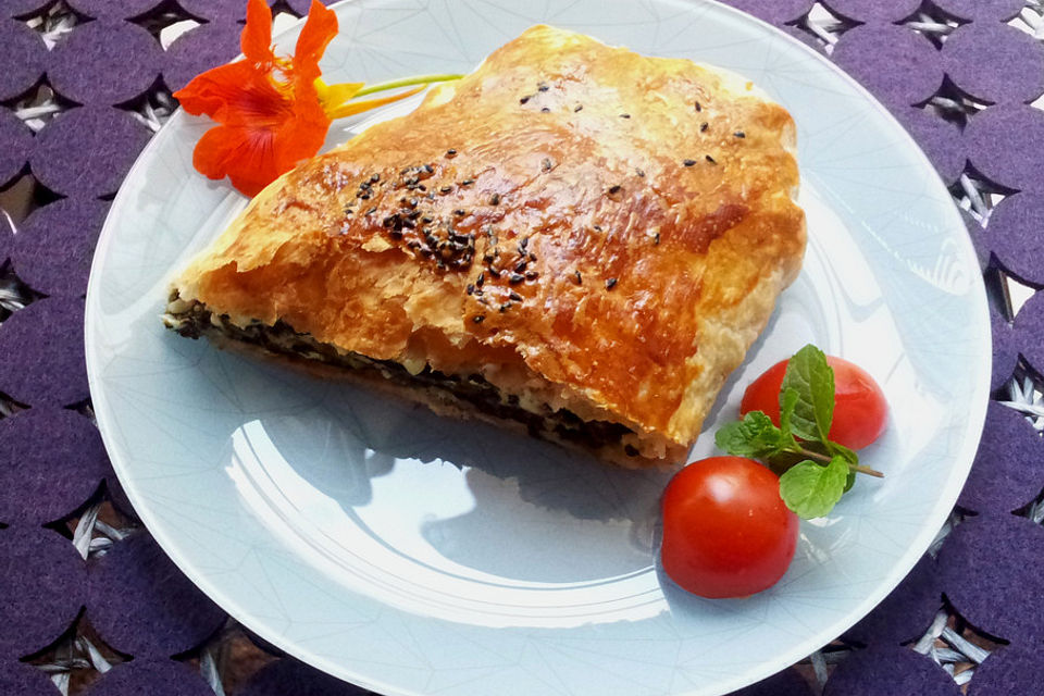 Spinat - Feta Strudel