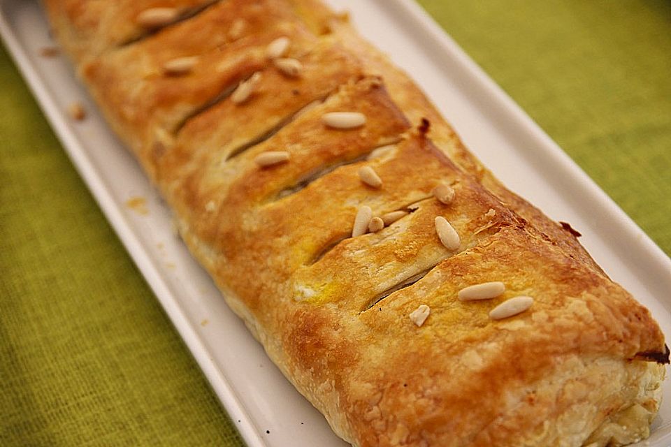 Spinat - Feta Strudel