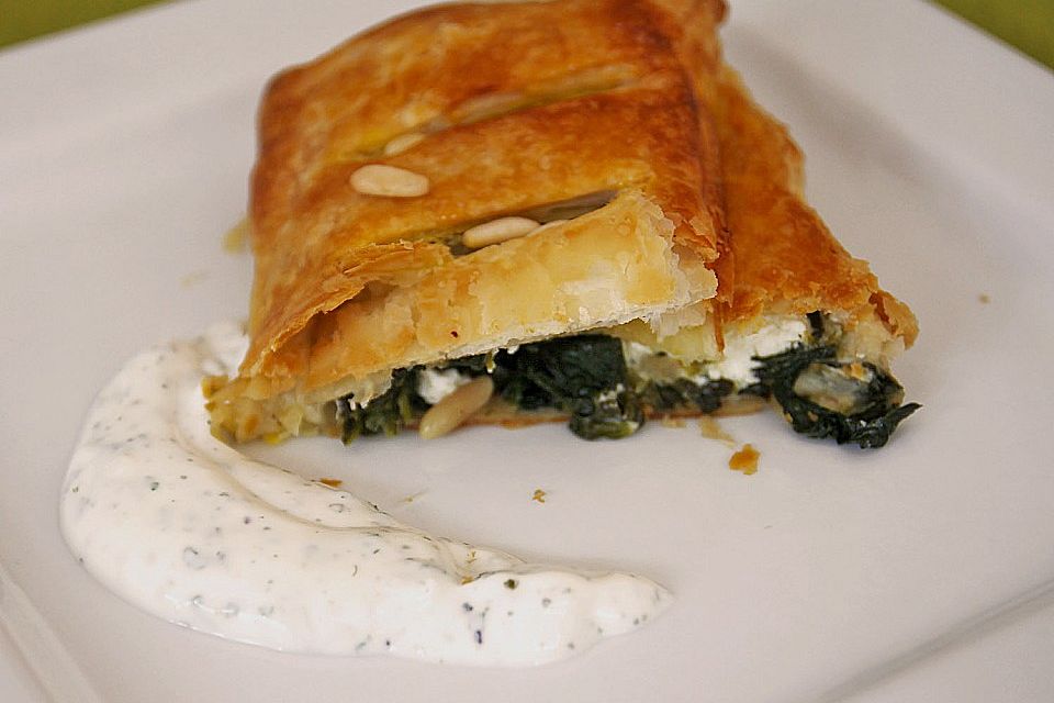 Spinat - Feta Strudel