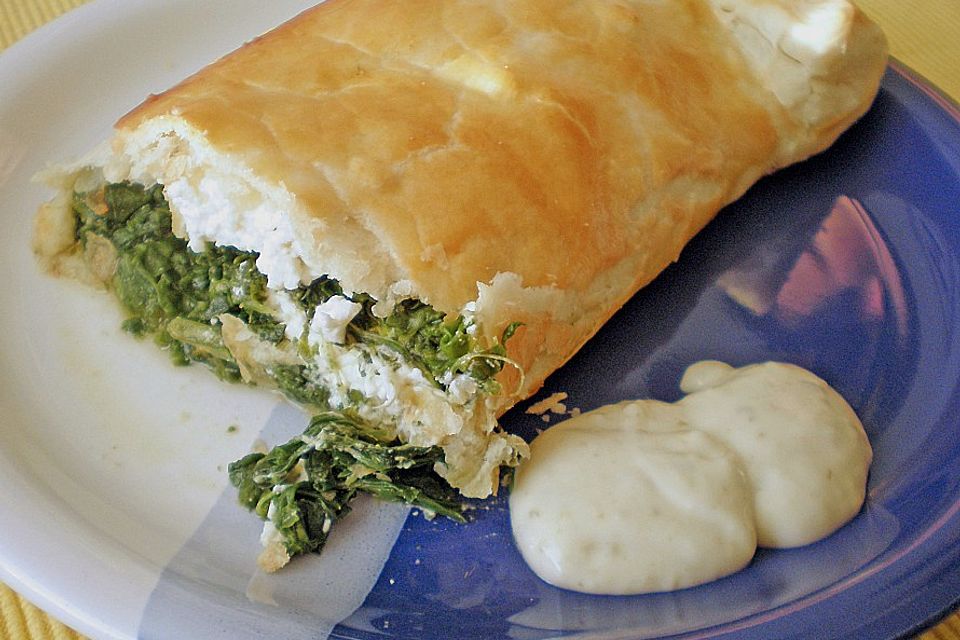 Spinat - Feta Strudel