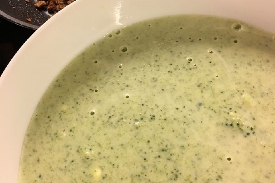 Brokkoli - Frischkäse - Suppe