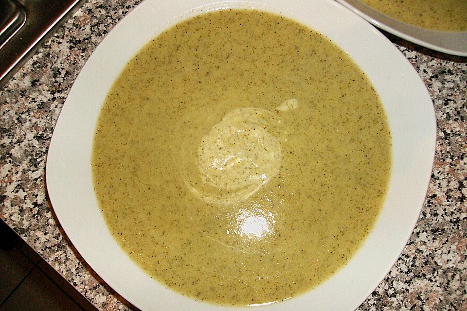 Brokkoli - Frischkäse - Suppe