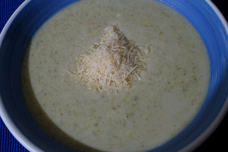 Brokkoli - Frischkäse - Suppe