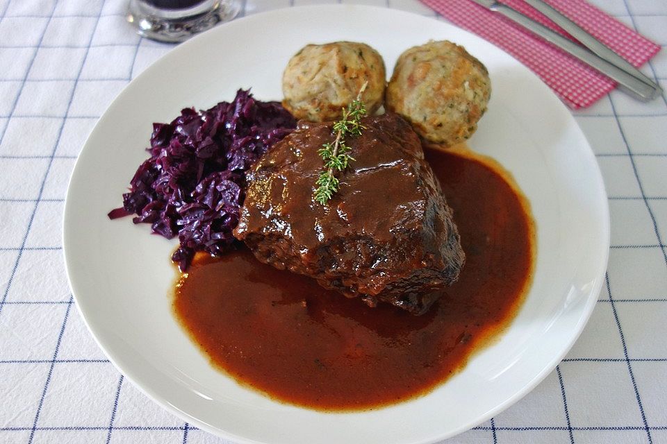 Rotkohl nach Hausfrauenart