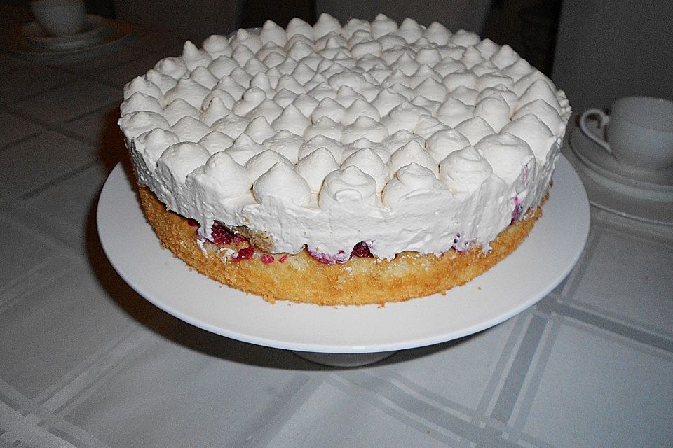 Eiskaffee - Torte mit Himbeeren