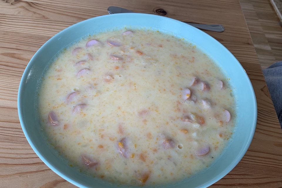 Kartoffelsuppe mit Schmelzkäse