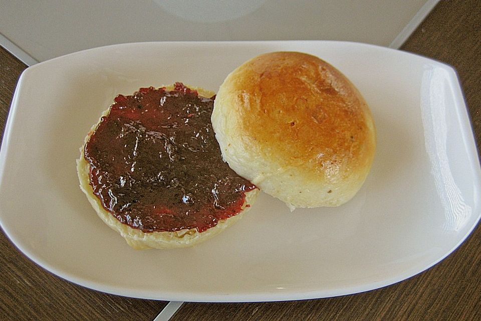 Rosinenbrötchen