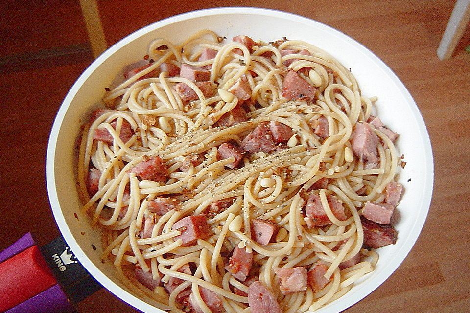 Chili - Pasta mit Schinken