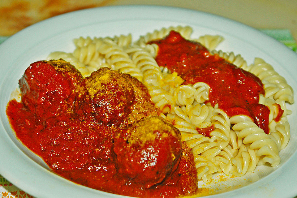 Hackklößchen in Tomatensauce