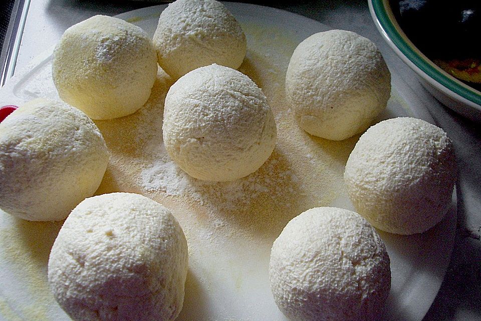 Zwetschgenknödel