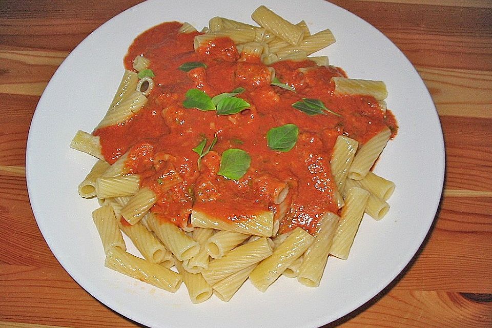 Penne Tomaten - Mozarella