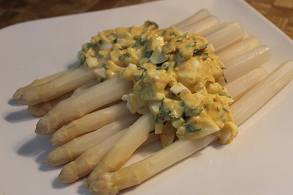 Spargel mit Bozner Sauce