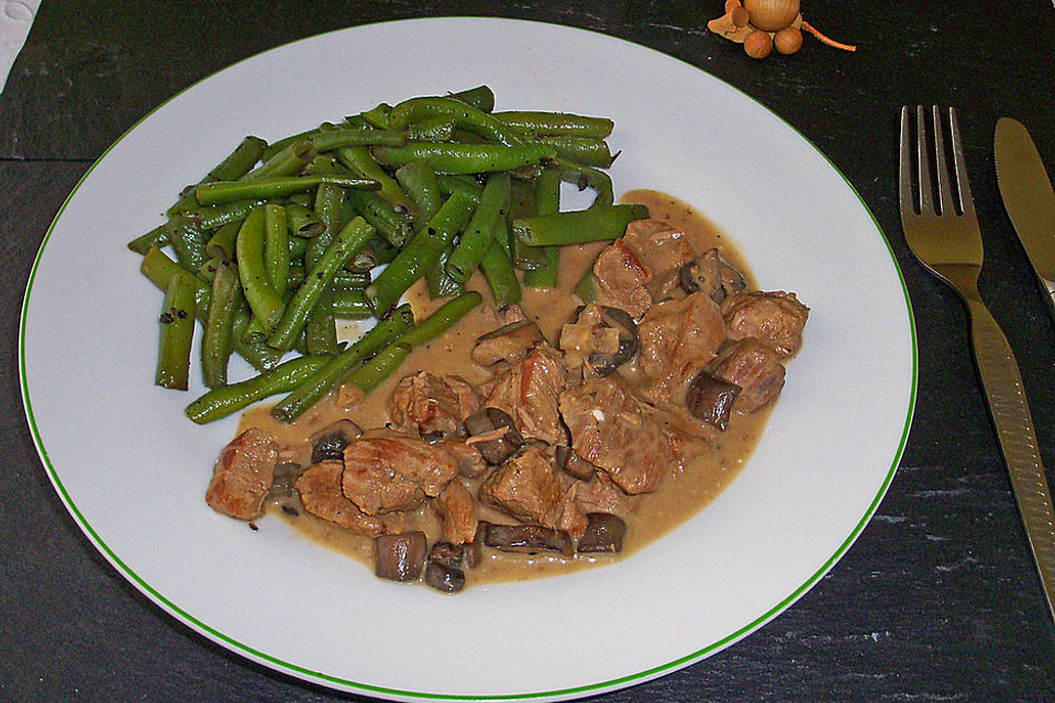 Kalbsragout mit Pilzen