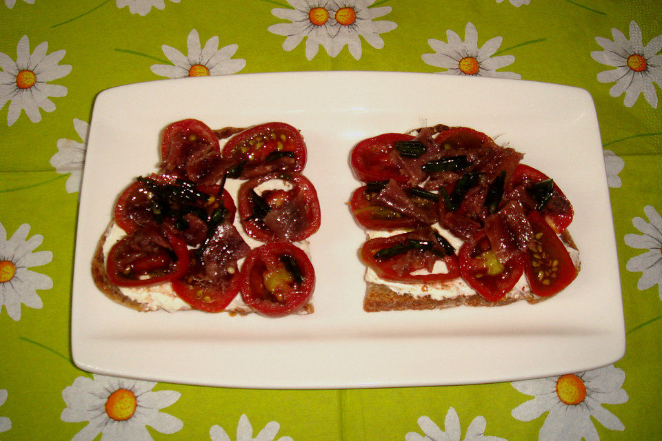 Röstbrot mit Tomaten