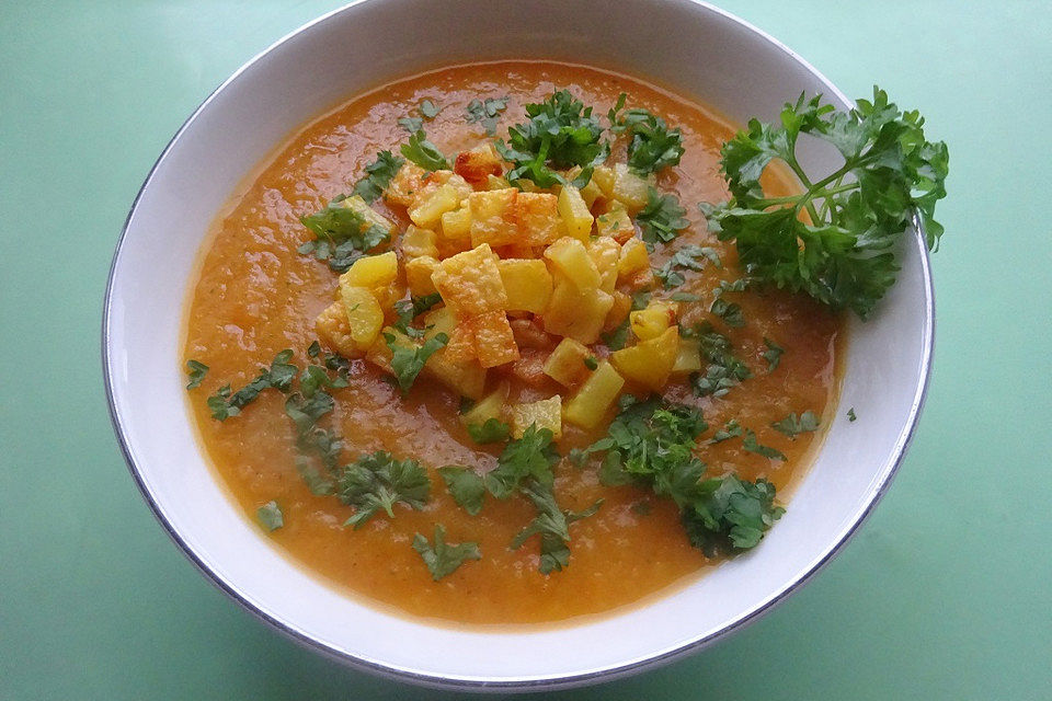 Möhrensuppe mit Sekt