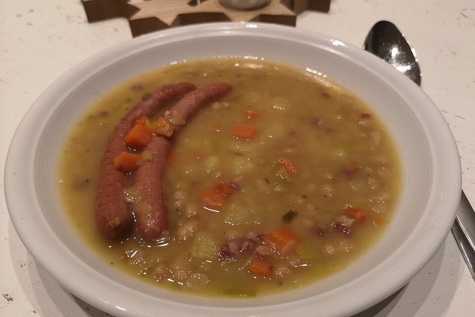 Rheinische Bohnensuppe