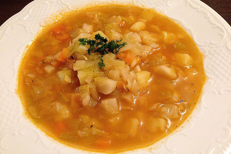 Herbstliche Gemüsesuppe