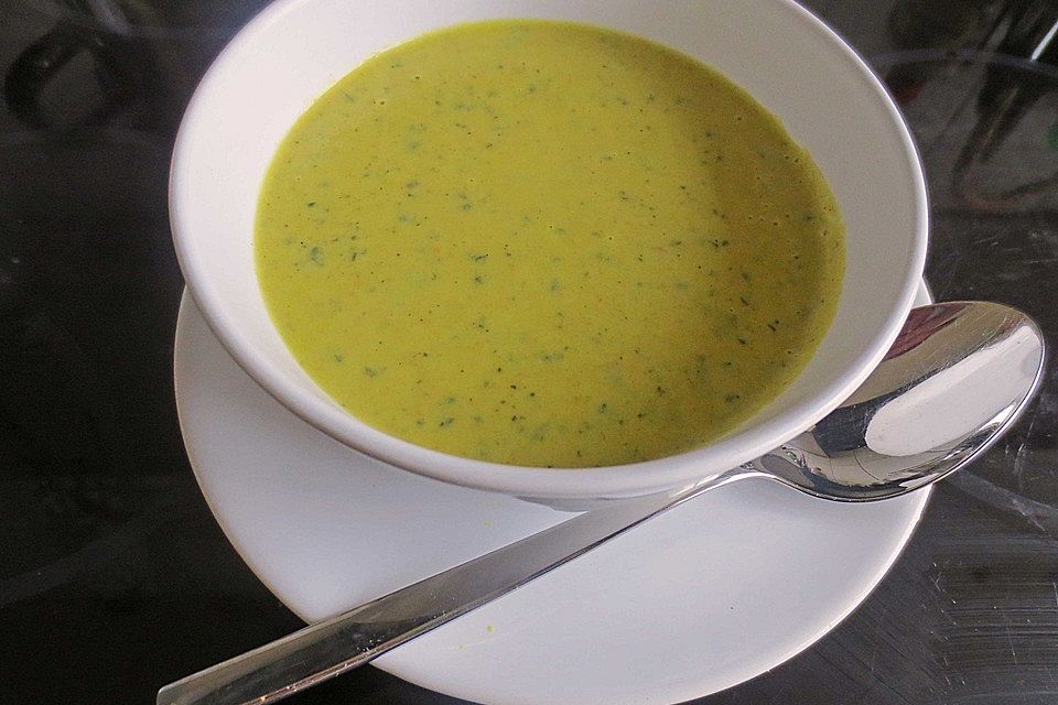 Zucchinicremesuppe