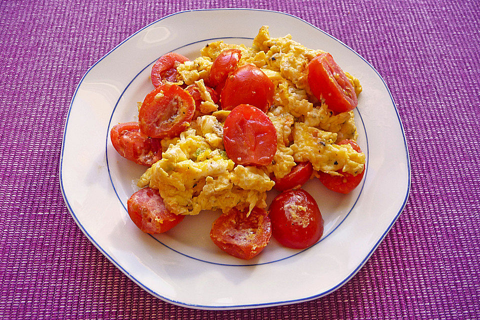 Rührei mit Tomaten