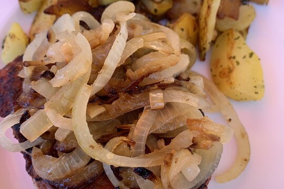 Biersteak mit Zwiebeln