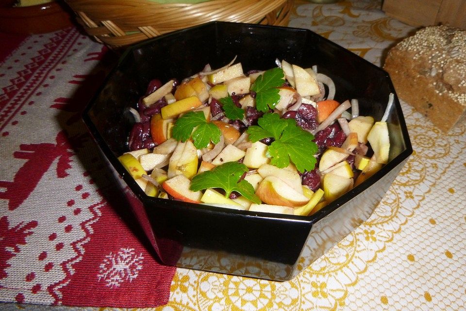 Kidneybohnen - Apfel - Zwiebel - Salat