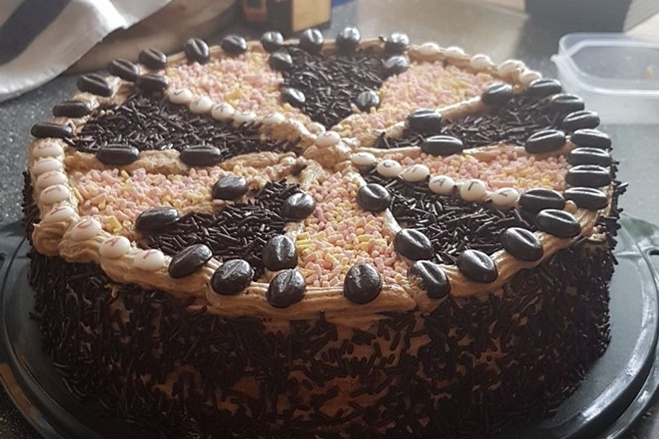 Einfache Mokka - Creme - Torte