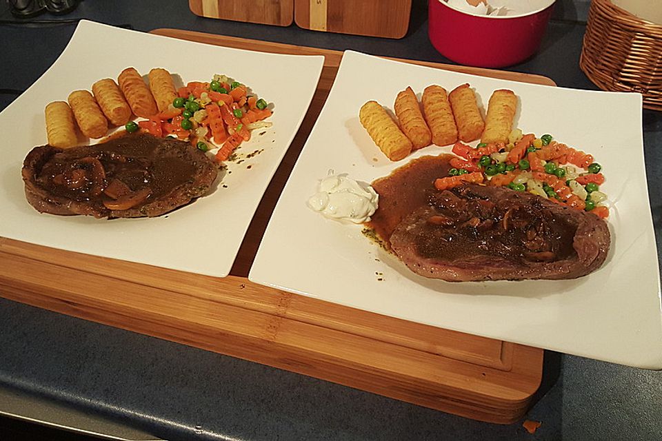 Steak mit Pilzsauce