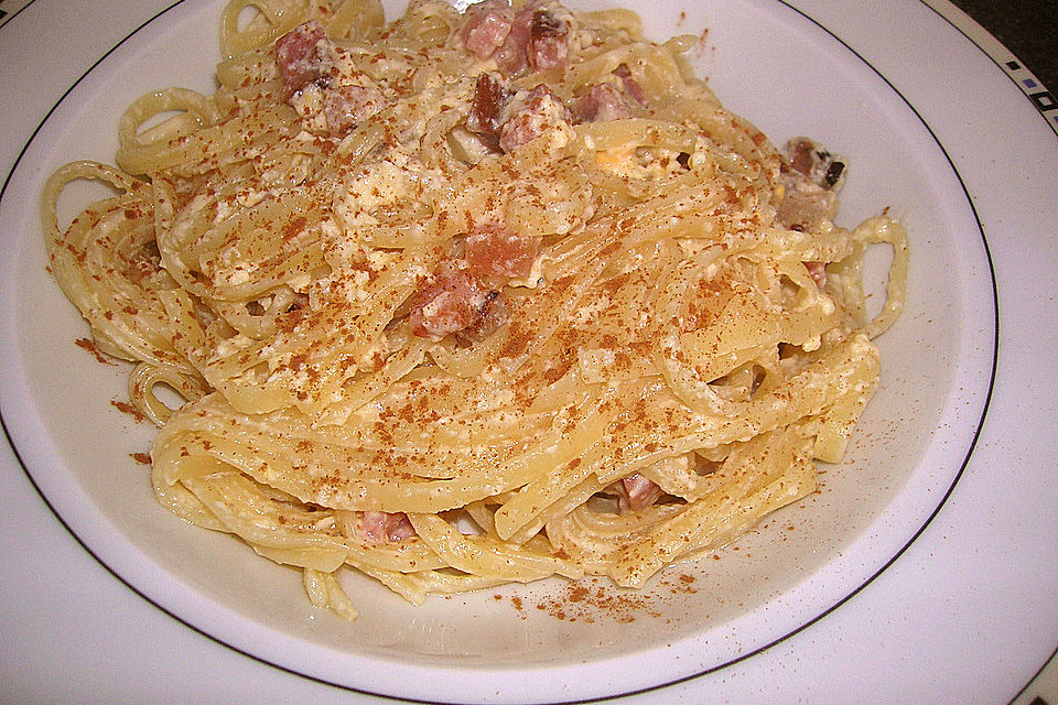 Zimt Carbonara