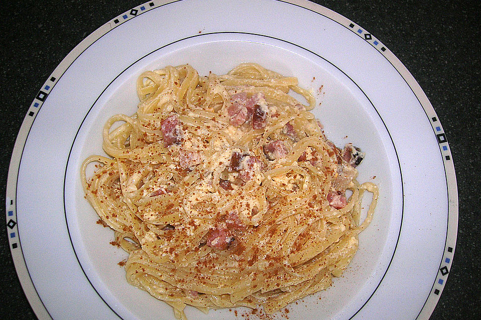 Zimt Carbonara