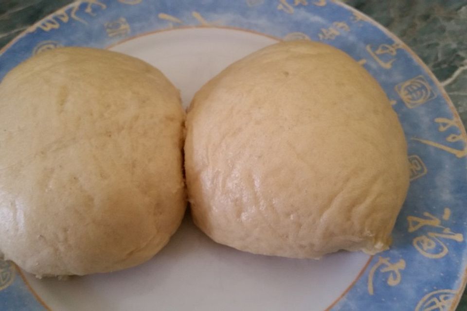 Österreichische Germknödel