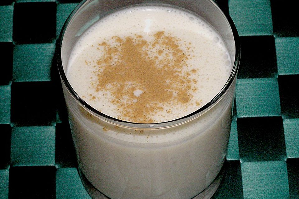 Bananenshake mit Kokos