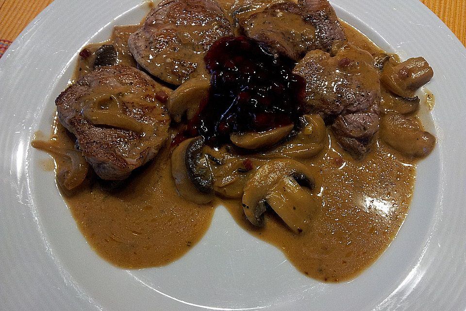 Schweinefilet mit Senf - Champignons