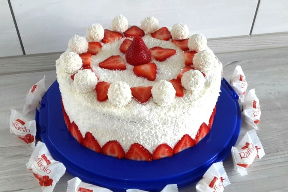 Erdbeer-Raffaello-Torte