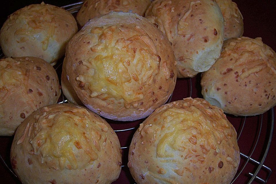 Käsebrötchen