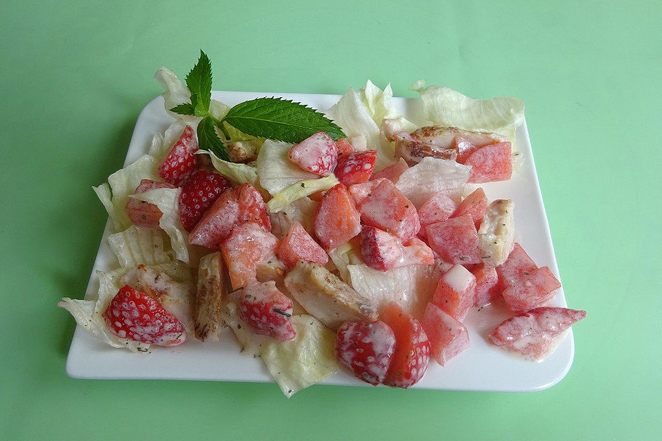 Melonensalat mit Putenstreifen