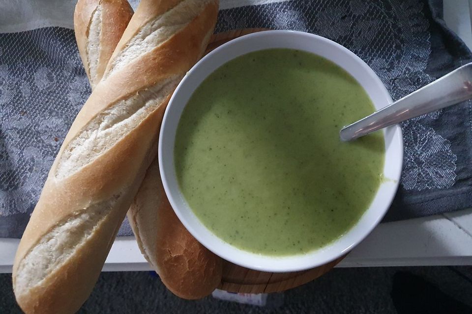 Brokkolisuppe