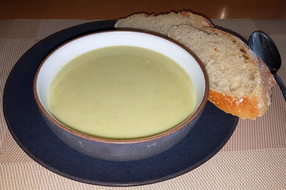 Brokkolisuppe