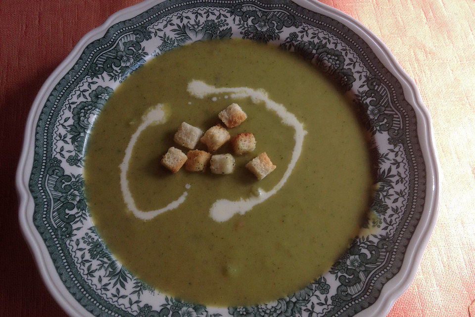 Brokkolisuppe