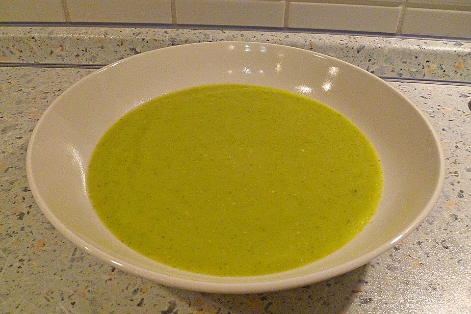 Brokkolisuppe