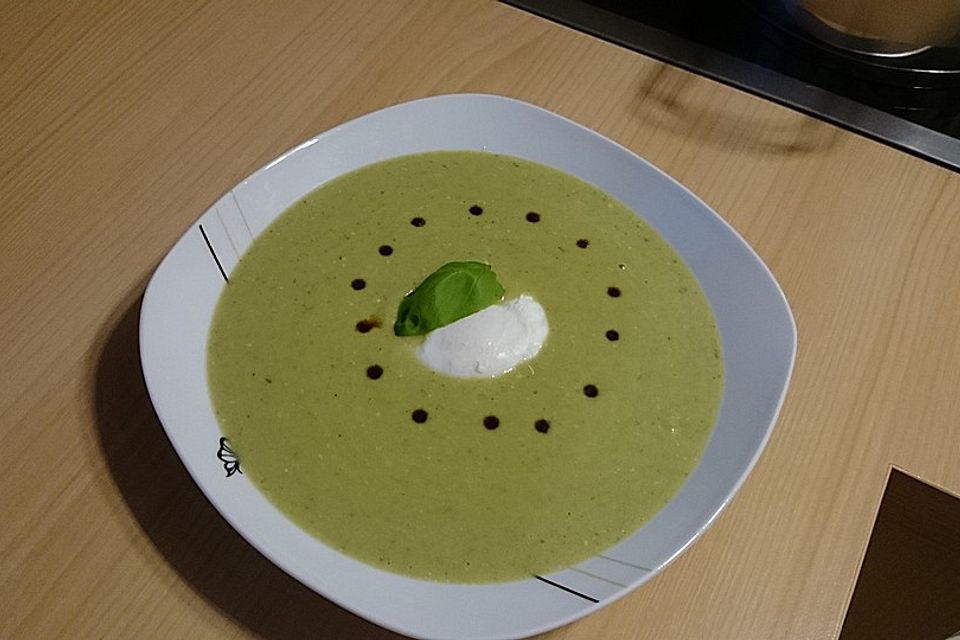 Brokkolisuppe