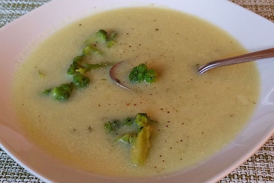 Brokkolisuppe