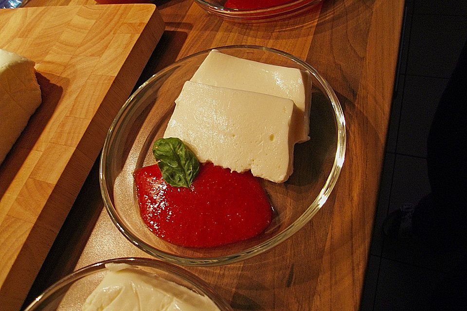 Hollerblütensirup - Joghurt - Mousse