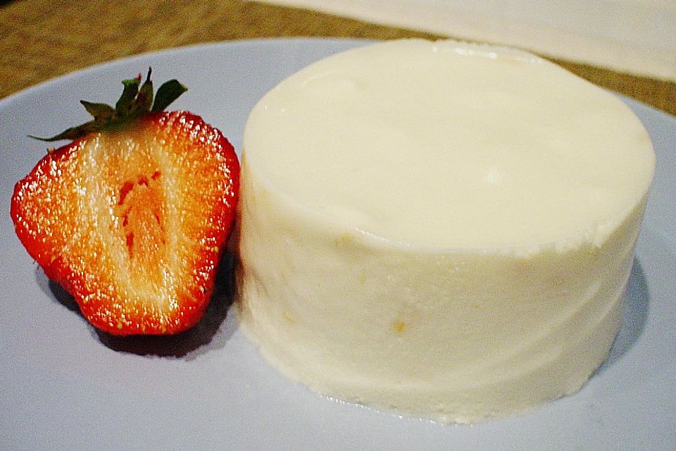 Hollerblütensirup - Joghurt - Mousse