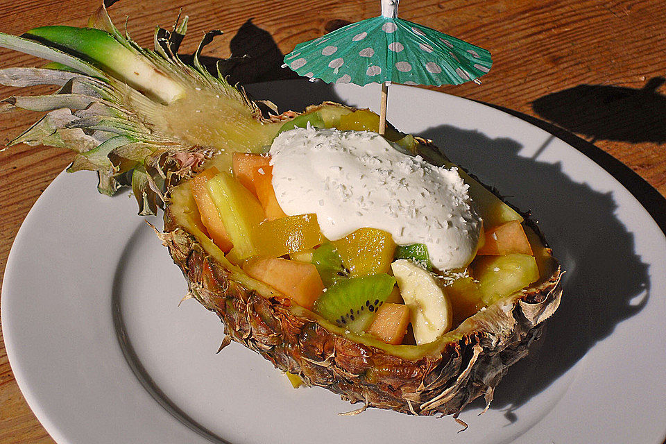 Karibischer Fruchtsalat mit Kocoscreme