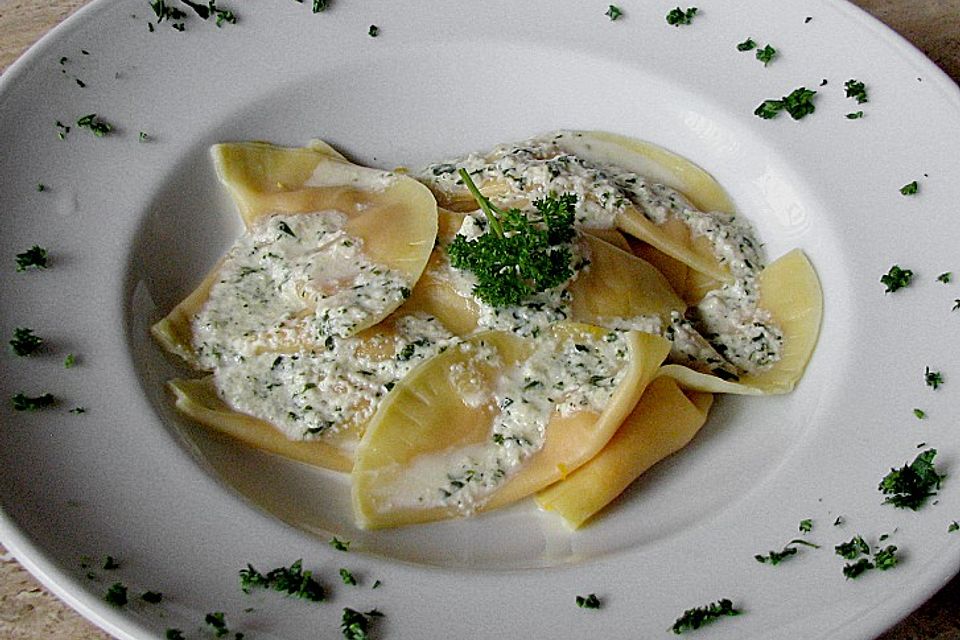 Kürbis-Ravioli mit Salbeibutter