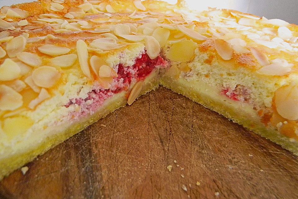 Himbeerkuchen mit Mandeln