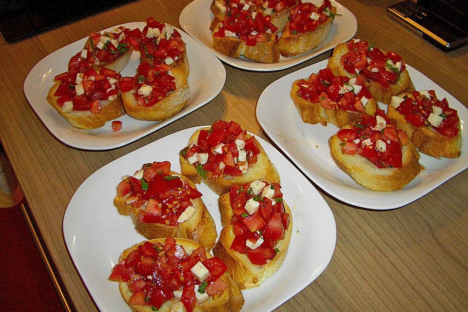 Crostini alla Caprese