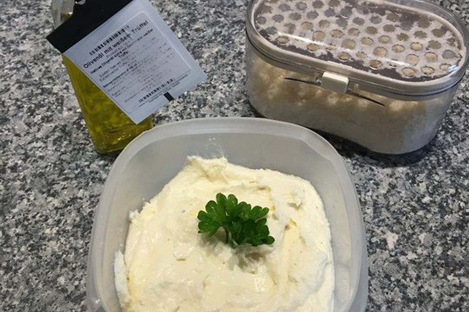 Parmesan - Trüffelöl - Dip